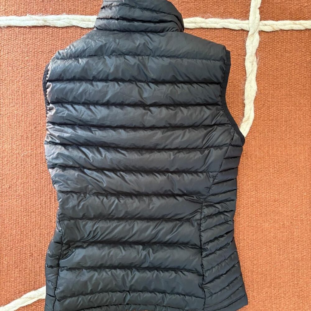 Patagonia Black Women's Down‎ Sweater Vest - Small with Logo - Picture 6 of 9
